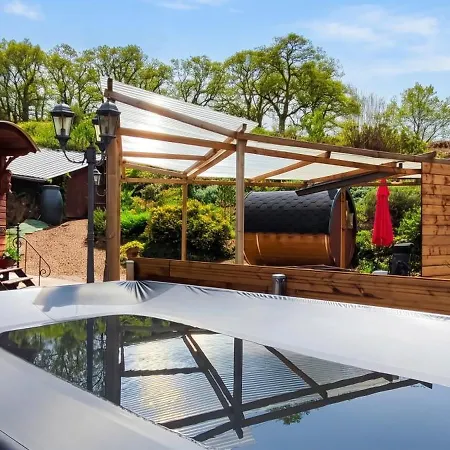 Ferienhaus Maison Atypique Avec Vue Sur La Montagne A Montjoie-en-Couserans