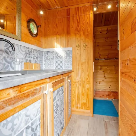 Maison Atypique Avec Vue Sur La Montagne A Сasa de vacaciones Montjoie-en-Couserans
