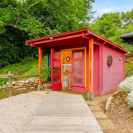Maison Atypique Avec Vue Sur La Montagne A *
